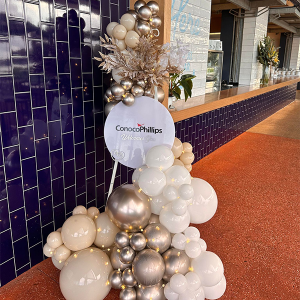 Easel Balloon Display